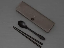 ORYOKI Besteck Set mit Essstäbchen, Löffel und Leder-Tasche