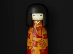 ORYOKI Kokeshi: Dekofigur Kantsubaki