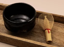 ORYOKI Matcha Besen Urasenke Gengen Saiko, roter Faden