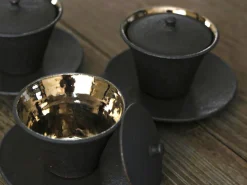 ORYOKI Teetasse Kuro Tsuya mit Untertasse und Deckel